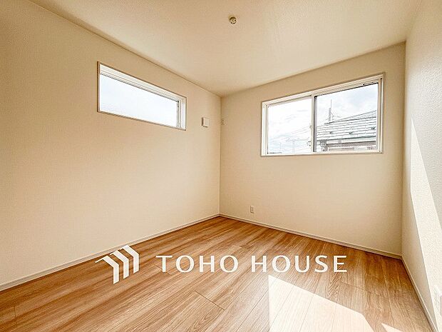 通風・採光にも優れ、心地よい光と風があふれています。