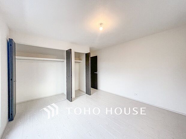 1日の疲れを癒し、心地よく寛げるようゆったりとした広さを確保しています。