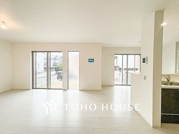 ご家族やお客様との時間など、多くの時を刻む空間。何気なく過ぎる時でさえも上質なひと時に。