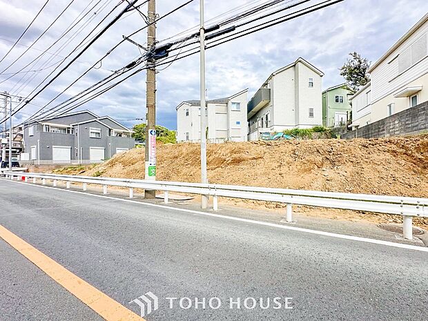 時間のゆとりと空間、爽やかな陽光がもたらす光と風を贅沢なまでに感じる暮らしが始まります。