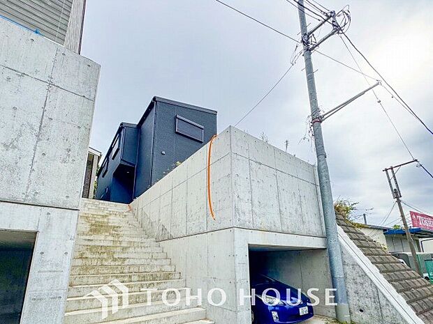 忙しく過ぎゆく日常を置き去るほど、ゆったりした時間が流れる住環境。