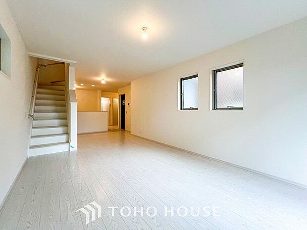 開放感あるリビングダイニング。ご家族とのんびりしたひと時を過ごせますね。