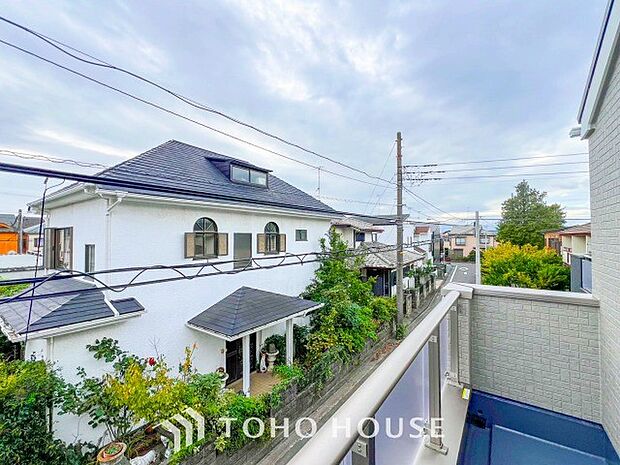 開放的で気持ちの良い眺望と青い空を満喫できます。