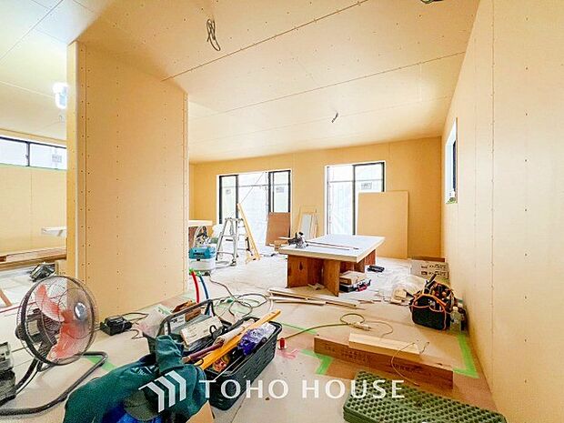 料理をしながらご家族との会話を楽しめる対面キッチン。