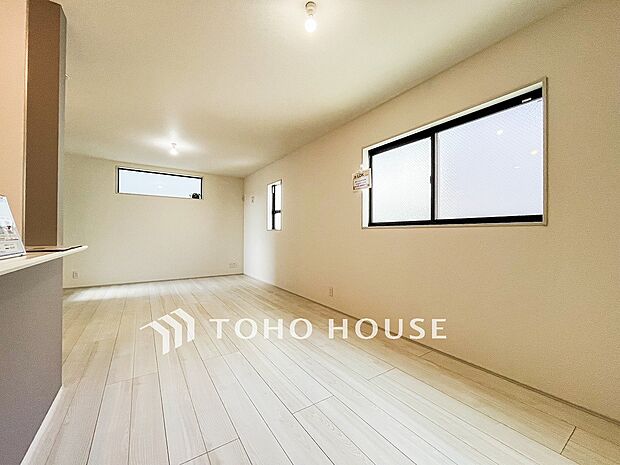 落ち着いた雰囲気に包まれた伸びやかな空間で、ゆったりと家族団らんの時間を過ごせます。