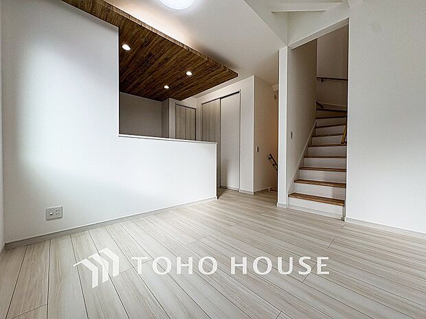 美味しいお料理も楽しいお喋りもキッチンを中心に広がります。