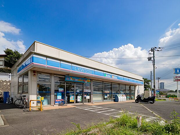 24時間営業ですので急なお買い物に便利ですね。