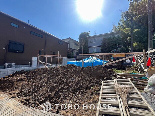 表現された空間は豊かな光と風を纏い、暮らしの時間を豊かにしてくれます。