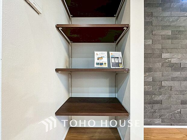 空間を余すところなく有効利用した収納は生活空間をより上質なものにしてくれるでしょう。