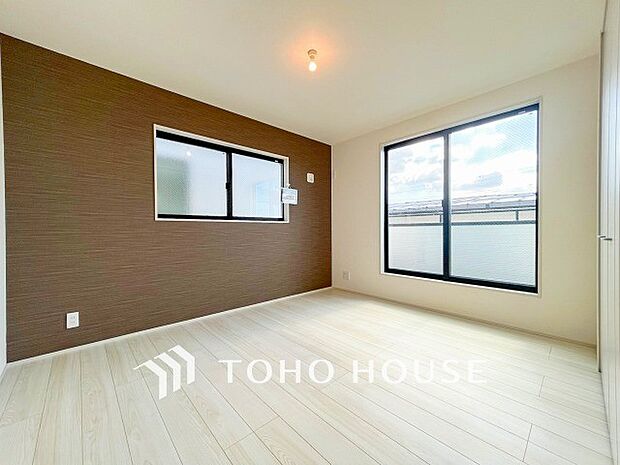 採光もアクセントの一つとして。プライベートルームにはやさしい光が射し込んでいます。