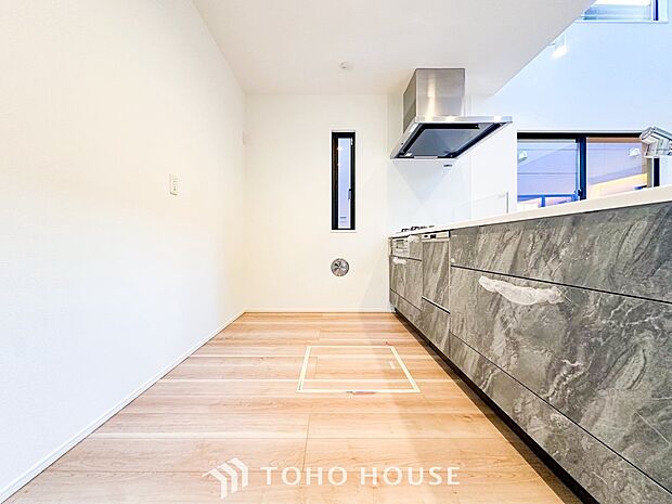 家族の健康を支えるキッチン。毎日使う場所だから気持よく使えて、居心地の良い空間に。