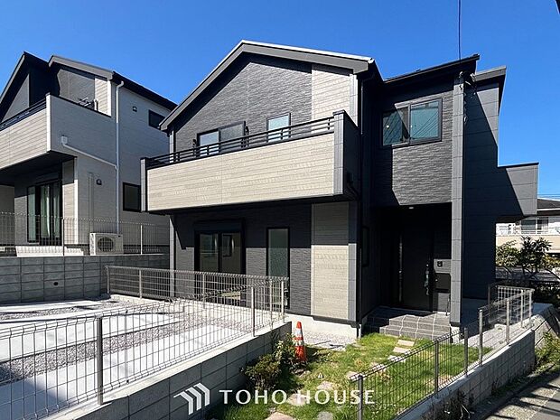 閑静な住宅街の一角、ひと時のくつろぎが生まれ、ゆっくりと愛着が育まれていきます。