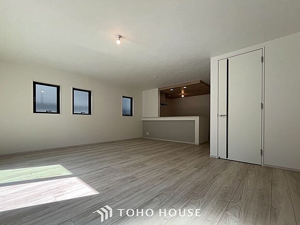 ご家族やお客様との時間など、多くの時を刻む空間。何気なく過ぎる時でさえも上質なひと時に。