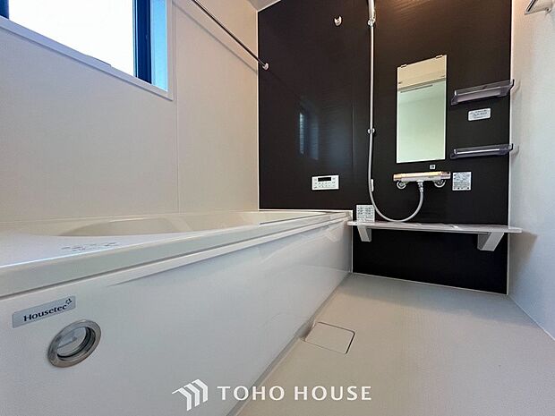 一日の疲れが癒される優雅なバスタイムを堪能できるゆとりあるバスルームです。