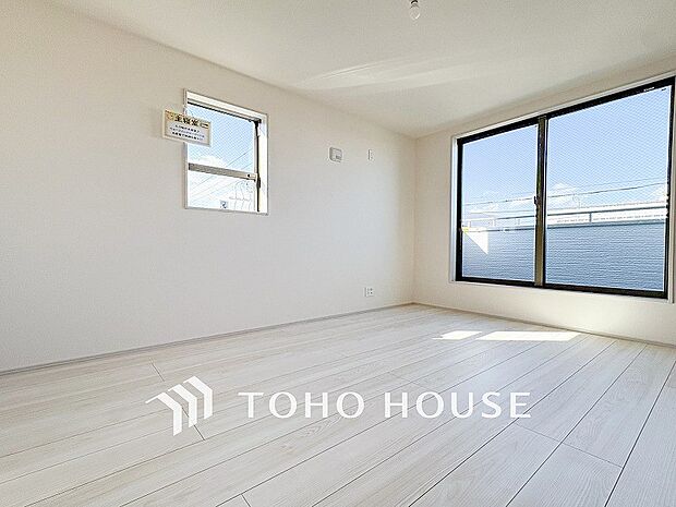 一日の疲れをいやしてくれる主寝室。自分時間を快適に過ごすプライベートルーム。