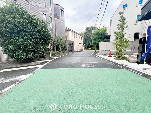 落ち着きのある閑静な住宅街。きっとここからご家族のかけがえのない想い出が作られることでしょう。