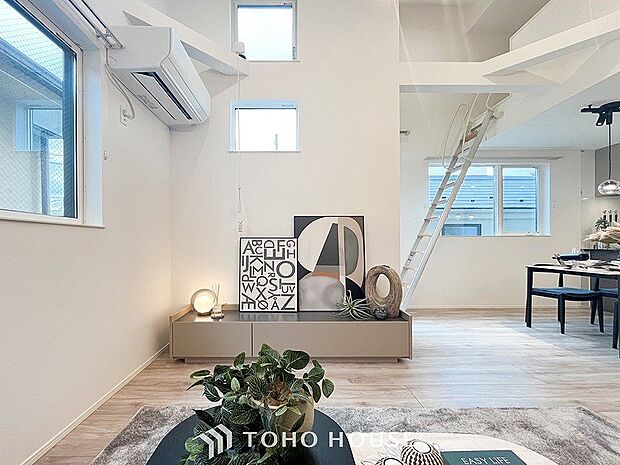 空気感という居心地の良いＢＧＭは、暮らしのステージを彩り、心のやすらぎと満足感を与えてくれます。