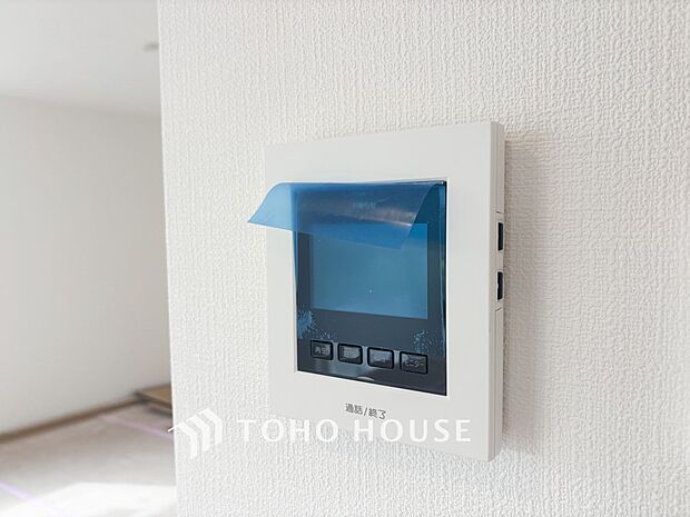 誰が来てもわかる様にモニター付きインターホンを設置。