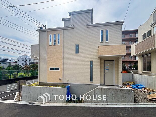 表現された空間は豊かな光と風を纏い、暮らしの時間を豊かにしてくれます。