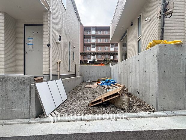 カースペースもゆとりある空間を保っています。