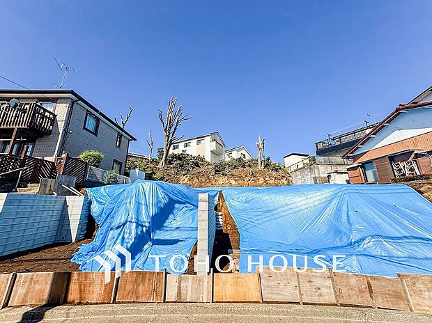 風を感じ青い空から太陽の恵みを感じるロケーション。