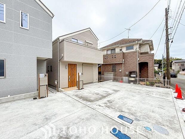 表現された空間は豊かな光と風を纏い、暮らしの時間を豊かにしてくれます。