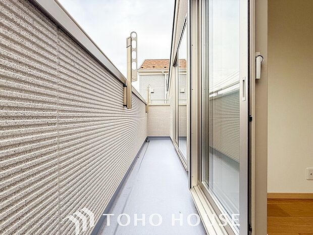 お部屋にも爽やかな風と暖かく柔らかな日差しが差し込み、毎日の暮らしを豊かに彩ります。