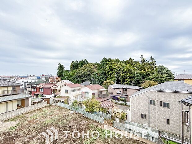 開放的で気持ちの良い眺望と青い空を満喫できます。