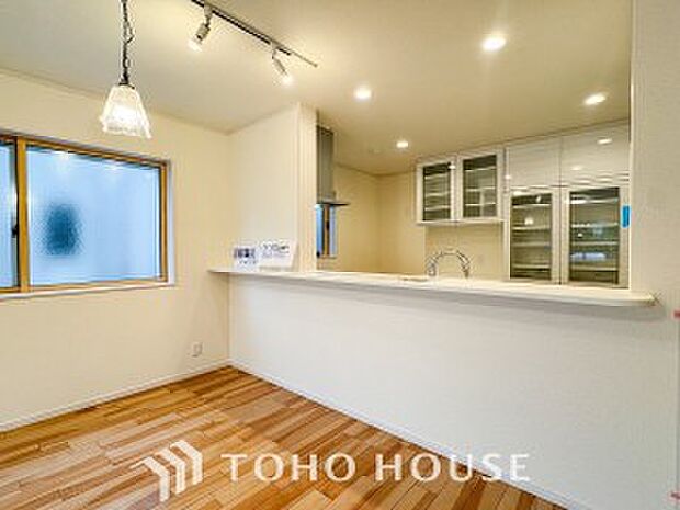 ご家族やお客様との時間など、多くの時を刻む空間。何気なく過ぎる時でさえも上質なひと時に。