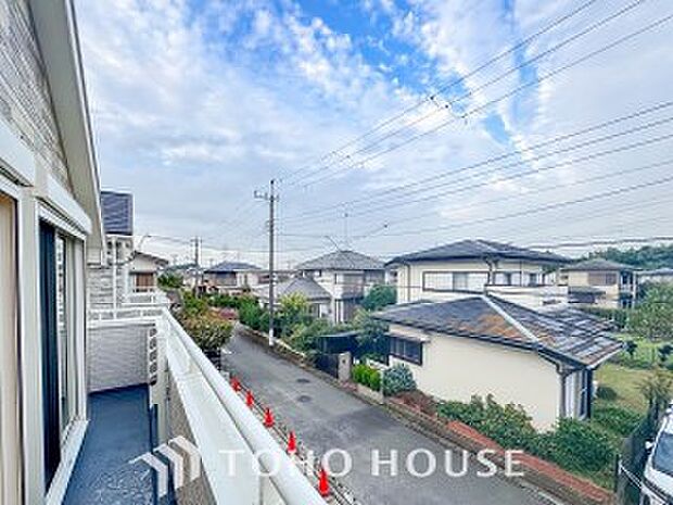 開放的で気持ちの良い眺望と青い空を満喫できます。