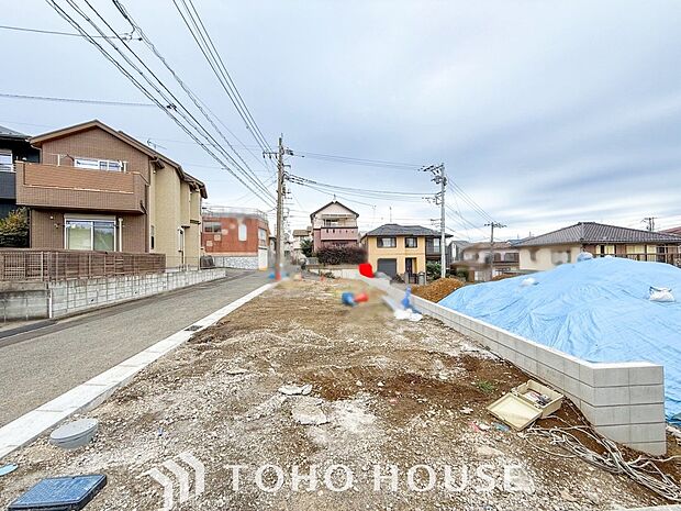 閑静な住宅街の陽当りに恵まれた土地で寛ぎに満ちた生活を。
