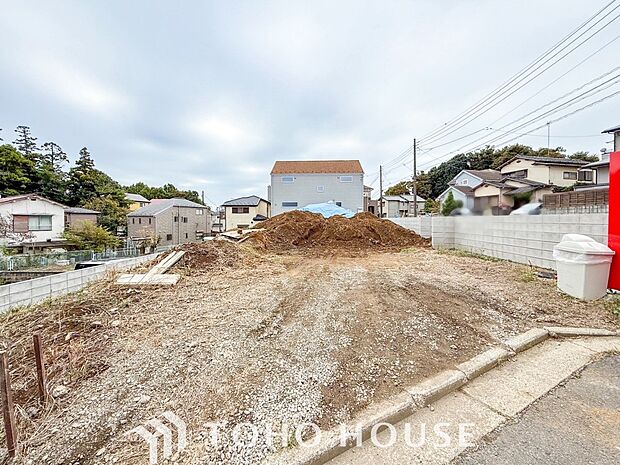 閑静な住宅地で小さなお子様がいるご家族にも安心な住環境が魅力です。