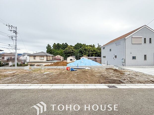 閑静な住宅街の陽当りに恵まれた土地で寛ぎに満ちた生活を。