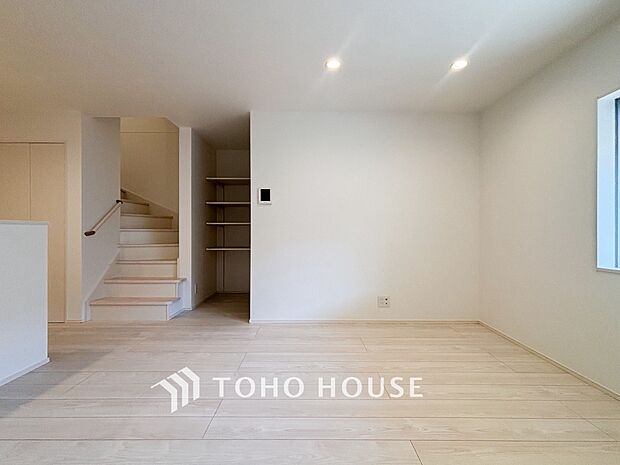 ご家族やお客様との時間など、多くの時を刻む空間。何気なく過ぎる時でさえも上質なひと時に。