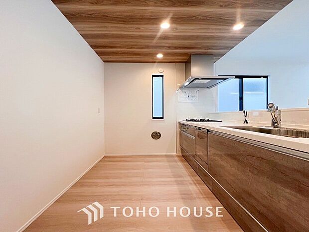 家族の健康を支えるキッチン。毎日使う場所だから気持よく使えて、居心地の良い空間に。