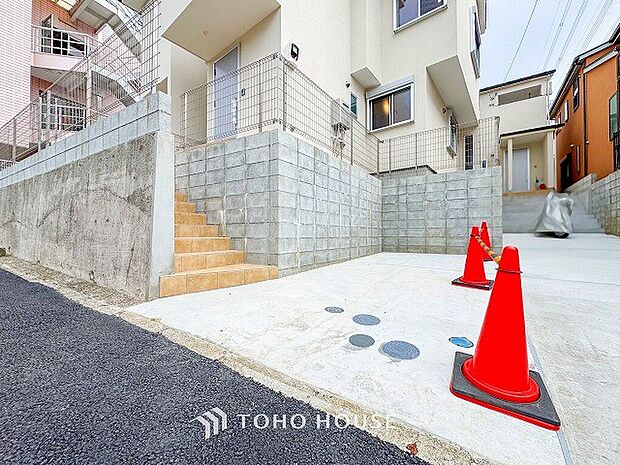 カースペースもゆとりある空間を保っています。