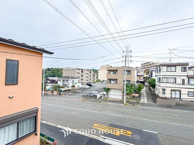 開放的で気持ちの良い眺望と青い空を満喫できます。