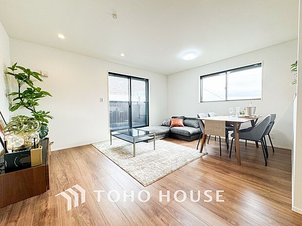 ご家族やお客様との時間など、多くの時を刻む空間。何気なく過ぎる時でさえも上質なひと時に。