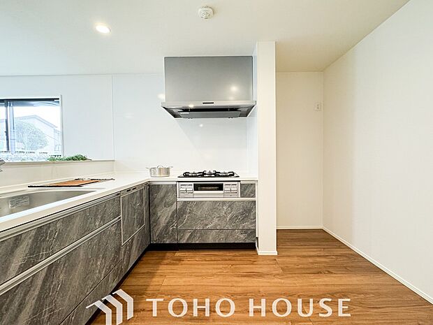 家族の健康を支えるキッチン。毎日使う場所だから気持よく使えて、居心地の良い空間に。