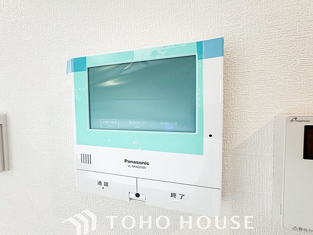 TVモニター付きインターフォン「見える安心」をカタチにしました。快適と安らぎを合わせた優しい設計。