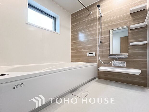 一日の疲れが癒される優雅なバスタイムを堪能できるゆとりあるバスルームです。