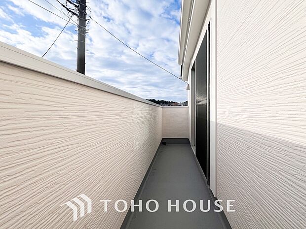 お部屋にも爽やかな風と暖かく柔らかな日差しが差し込み、毎日の暮らしを豊かに彩ります。