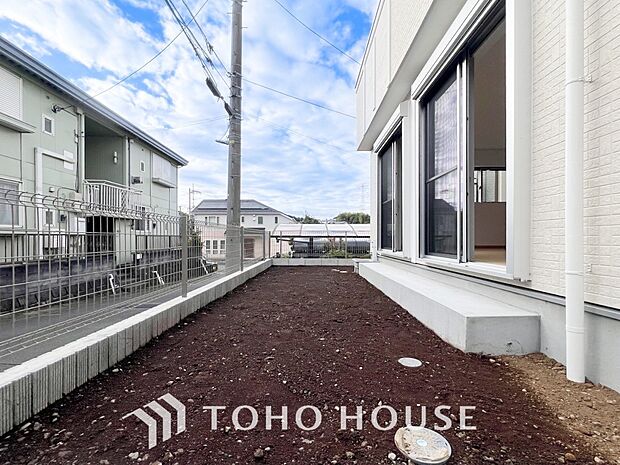 毎日の暮らしの中に癒しを与えてくれるお庭スペース。