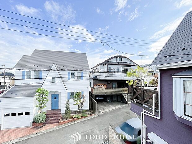 開放的で気持ちの良い眺望と青い空を満喫できます。