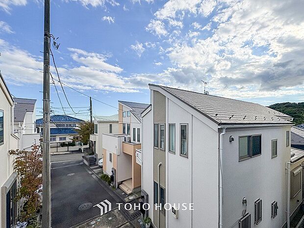 開放的で気持ちの良い眺望と青い空を満喫できます。