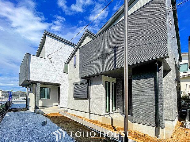 表現された空間は豊かな光と風を纏い、暮らしの時間を豊かにしてくれます。