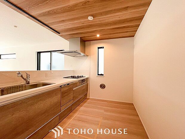 家族の健康を支えるキッチン。毎日使う場所だから気持よく使えて、居心地の良い空間に。