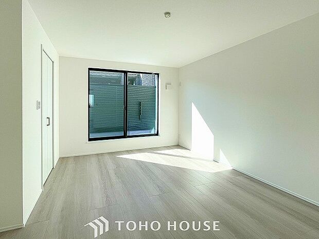 通風・採光にも優れ、心地よい光と風があふれています。