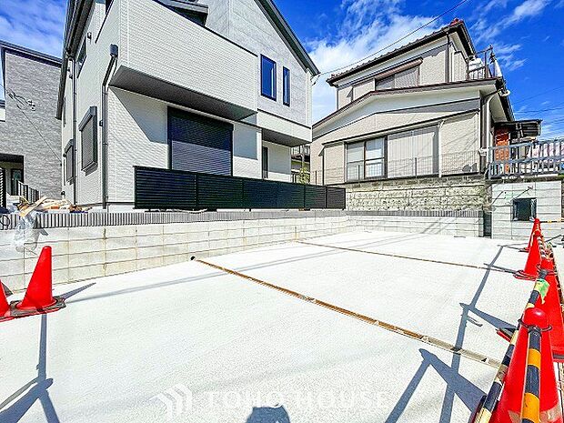 カースペースもゆとりある空間を保っています。