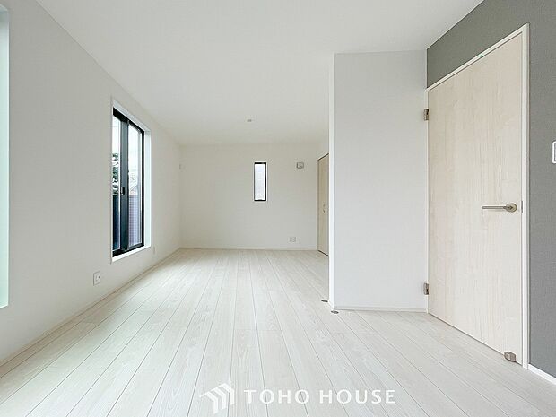 1日の疲れを癒し、心地よく寛げるようゆったりとした広さを確保しています。